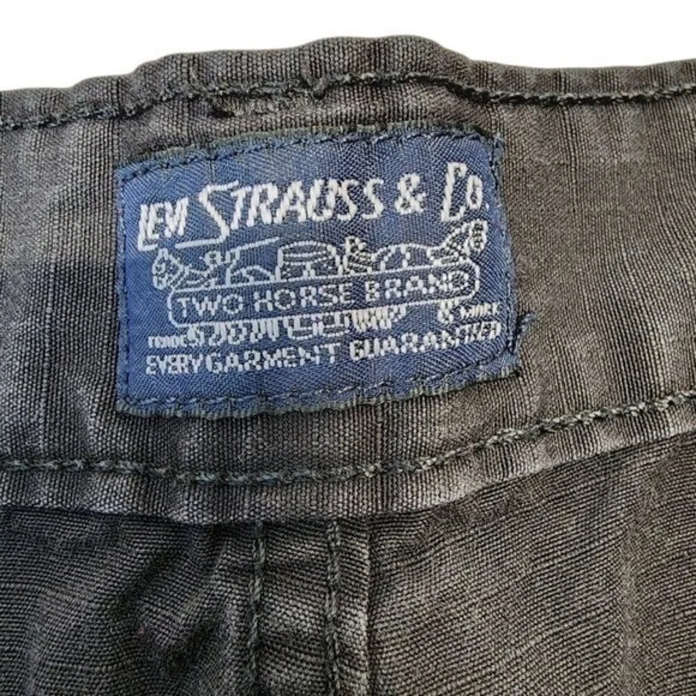 Levis excellent pre